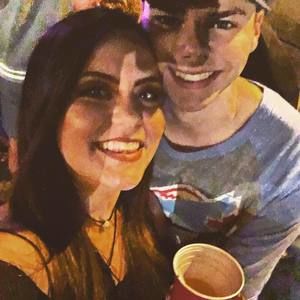 Meet your Posher, Caitlin